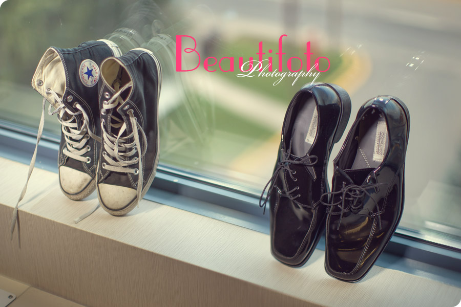 Groom shoes photographed by Ned Mansour of Beautifoto Montreal wedding photographer.