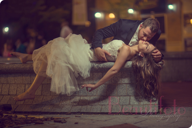 a sleeping beauty bride, photo by Beautifoto Montreal wedding photography