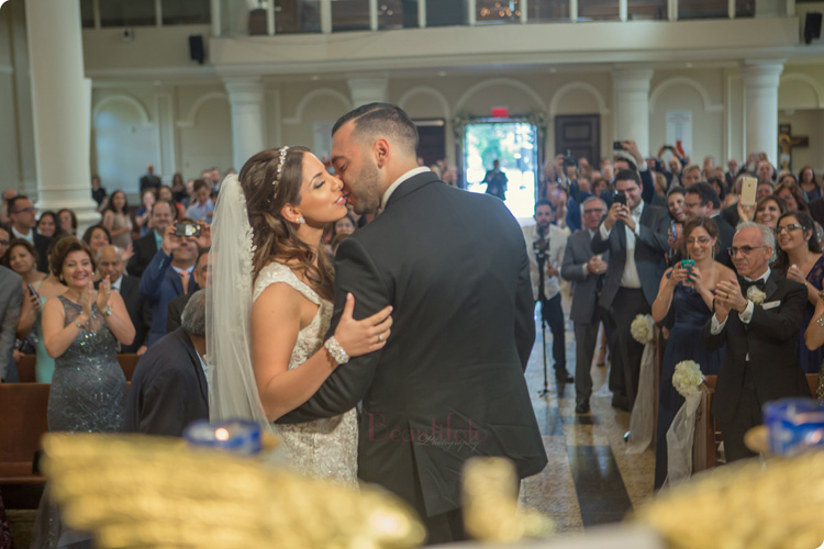 Cousin vinny's wedding: kissing at the church